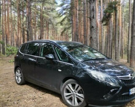 Черный Опель Зафира, объемом двигателя 2 л и пробегом 289 тыс. км за 9000 $, фото 1 на Automoto.ua