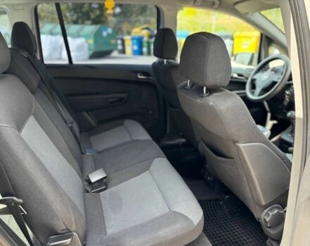 Коричневий Опель Зафіра, об'ємом двигуна 1.8 л та пробігом 210 тис. км за 2160 $, фото 6 на Automoto.ua