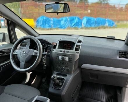 Коричневий Опель Зафіра, об'ємом двигуна 1.8 л та пробігом 210 тис. км за 2160 $, фото 4 на Automoto.ua