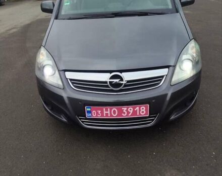 Коричневий Опель Зафіра, об'ємом двигуна 1.7 л та пробігом 232 тис. км за 8200 $, фото 1 на Automoto.ua