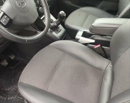 Коричневий Опель Зафіра, об'ємом двигуна 1.7 л та пробігом 232 тис. км за 8200 $, фото 21 на Automoto.ua