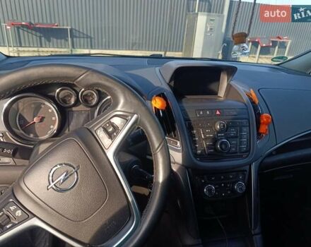 Коричневый Опель Зафира, объемом двигателя 2 л и пробегом 230 тыс. км за 10608 $, фото 10 на Automoto.ua