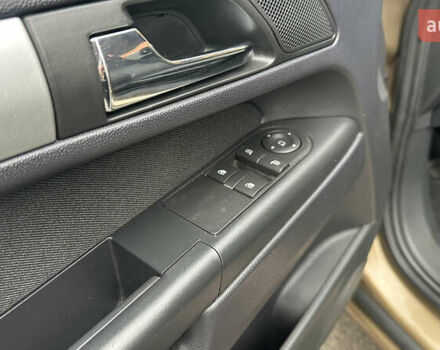 Коричневый Опель Зафира, объемом двигателя 1.6 л и пробегом 200 тыс. км за 8100 $, фото 24 на Automoto.ua