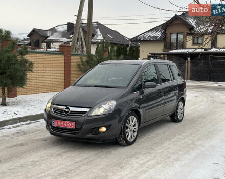 Коричневый Опель Зафира, объемом двигателя 0 л и пробегом 255 тыс. км за 5999 $, фото 1 на Automoto.ua