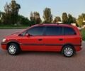 Красный Опель Зафира, объемом двигателя 1.8 л и пробегом 441 тыс. км за 3400 $, фото 1 на Automoto.ua