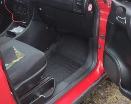 Красный Опель Зафира, объемом двигателя 1.8 л и пробегом 330 тыс. км за 3800 $, фото 6 на Automoto.ua