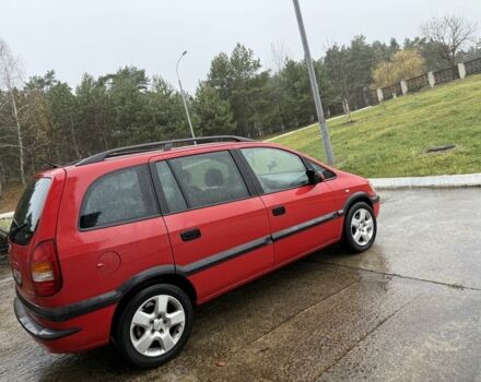 Красный Опель Зафира, объемом двигателя 1.8 л и пробегом 250 тыс. км за 1680 $, фото 3 на Automoto.ua
