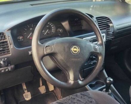 Красный Опель Зафира, объемом двигателя 1.6 л и пробегом 290 тыс. км за 3600 $, фото 8 на Automoto.ua