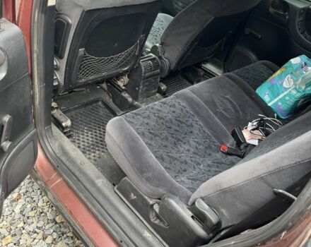 Красный Опель Зафира, объемом двигателя 1.6 л и пробегом 320 тыс. км за 2771 $, фото 7 на Automoto.ua