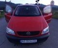 Красный Опель Зафира, объемом двигателя 2 л и пробегом 386 тыс. км за 3500 $, фото 1 на Automoto.ua