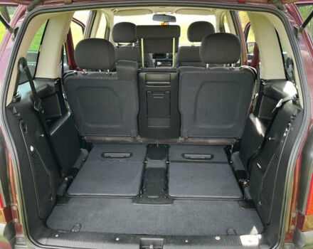 Красный Опель Зафира, объемом двигателя 2.2 л и пробегом 303 тыс. км за 4300 $, фото 13 на Automoto.ua