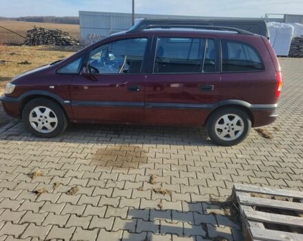 Красный Опель Зафира, объемом двигателя 1.8 л и пробегом 295 тыс. км за 2374 $, фото 3 на Automoto.ua