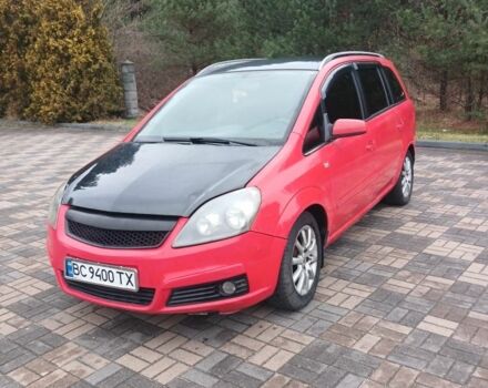 Красный Опель Зафира, объемом двигателя 1.9 л и пробегом 287 тыс. км за 3700 $, фото 1 на Automoto.ua