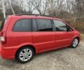 Красный Опель Зафира, объемом двигателя 2.2 л и пробегом 300 тыс. км за 1850 $, фото 2 на Automoto.ua