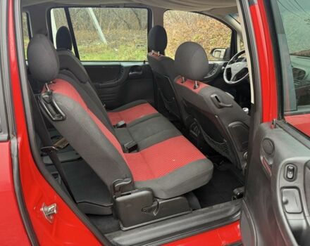 Красный Опель Зафира, объемом двигателя 2.2 л и пробегом 300 тыс. км за 1850 $, фото 5 на Automoto.ua