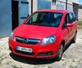 Красный Опель Зафира, объемом двигателя 1.6 л и пробегом 260 тыс. км за 3631 $, фото 1 на Automoto.ua