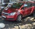 Красный Опель Зафира, объемом двигателя 1.6 л и пробегом 300 тыс. км за 5300 $, фото 1 на Automoto.ua