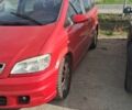 Красный Опель Зафира, объемом двигателя 2.2 л и пробегом 200 тыс. км за 2000 $, фото 1 на Automoto.ua