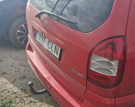 Красный Опель Зафира, объемом двигателя 2.2 л и пробегом 200 тыс. км за 2000 $, фото 3 на Automoto.ua