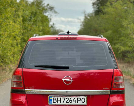 Красный Опель Зафира, объемом двигателя 1.7 л и пробегом 310 тыс. км за 7800 $, фото 1 на Automoto.ua