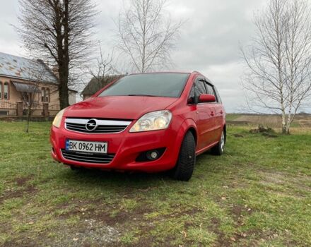 Красный Опель Зафира, объемом двигателя 1.7 л и пробегом 256 тыс. км за 6000 $, фото 3 на Automoto.ua