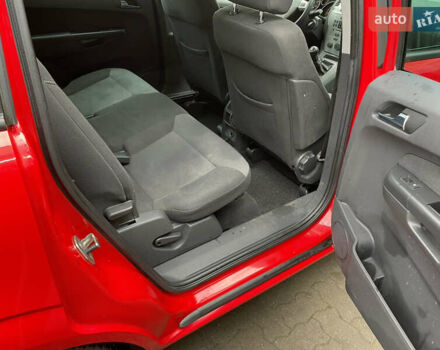 Червоний Опель Зафіра, об'ємом двигуна 1.6 л та пробігом 220 тис. км за 6500 $, фото 6 на Automoto.ua