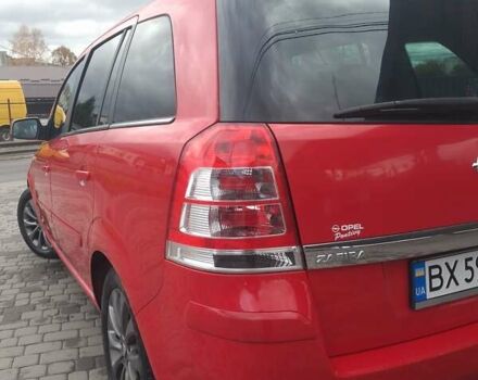 Красный Опель Зафира, объемом двигателя 1.69 л и пробегом 270 тыс. км за 6700 $, фото 10 на Automoto.ua