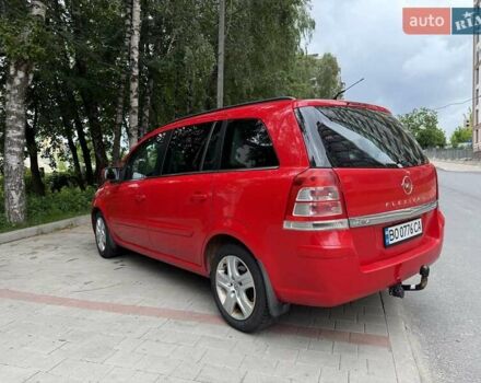 Красный Опель Зафира, объемом двигателя 1.7 л и пробегом 255 тыс. км за 6500 $, фото 1 на Automoto.ua