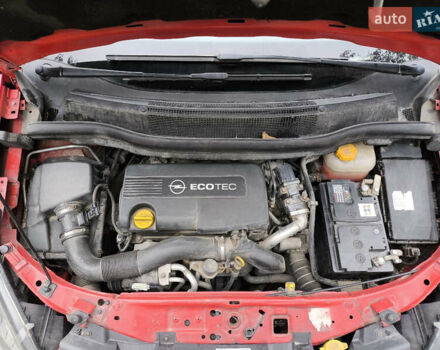 Опель Зафіра 2011 у Києві на Automoto.ua Червоний Опель Зафіра, об'ємом двигуна 1.69 л та пробігом 184 тис. км за 7600 $, фото 4 на Automoto.ua