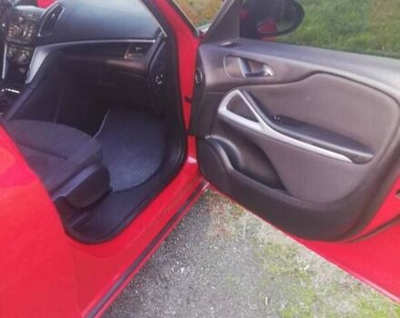 Червоний Опель Зафіра, об'ємом двигуна 2 л та пробігом 291 тис. км за 7999 $, фото 2 на Automoto.ua