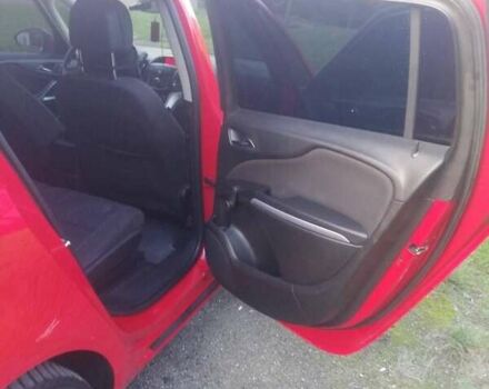 Червоний Опель Зафіра, об'ємом двигуна 2 л та пробігом 291 тис. км за 7999 $, фото 1 на Automoto.ua