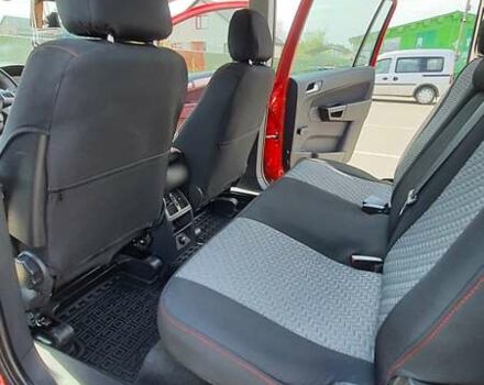 Красный Опель Зафира, объемом двигателя 1.7 л и пробегом 205 тыс. км за 7990 $, фото 31 на Automoto.ua
