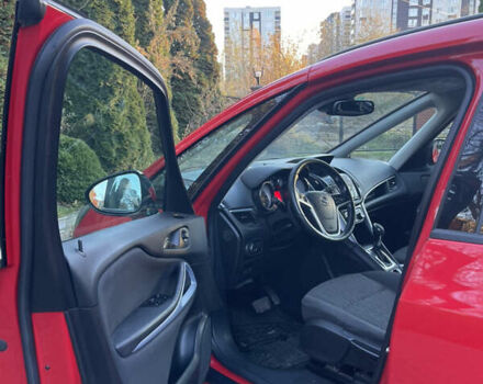 Красный Опель Зафира, объемом двигателя 1.6 л и пробегом 146 тыс. км за 10699 $, фото 19 на Automoto.ua