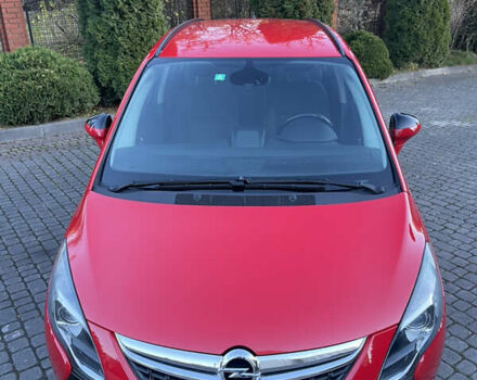 Красный Опель Зафира, объемом двигателя 1.6 л и пробегом 146 тыс. км за 10699 $, фото 5 на Automoto.ua