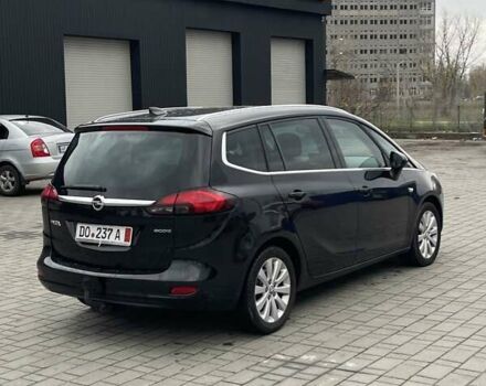Красный Опель Зафира, объемом двигателя 0 л и пробегом 203 тыс. км за 10300 $, фото 4 на Automoto.ua