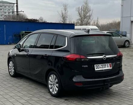 Красный Опель Зафира, объемом двигателя 0 л и пробегом 203 тыс. км за 10300 $, фото 3 на Automoto.ua