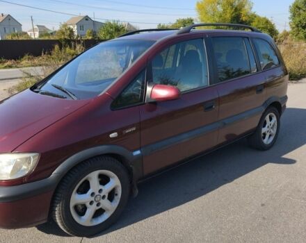 Красный Опель Зафира, объемом двигателя 2.2 л и пробегом 220 тыс. км за 2000 $, фото 2 на Automoto.ua