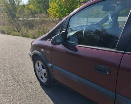 Красный Опель Зафира, объемом двигателя 2.2 л и пробегом 220 тыс. км за 2000 $, фото 7 на Automoto.ua