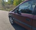 Красный Опель Зафира, объемом двигателя 2.2 л и пробегом 220 тыс. км за 2000 $, фото 7 на Automoto.ua