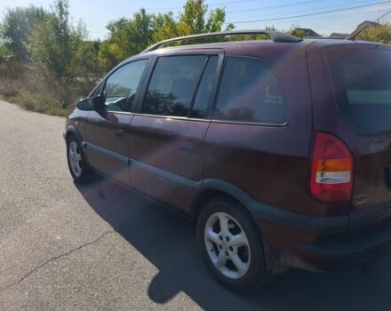 Красный Опель Зафира, объемом двигателя 2.2 л и пробегом 220 тыс. км за 2000 $, фото 8 на Automoto.ua