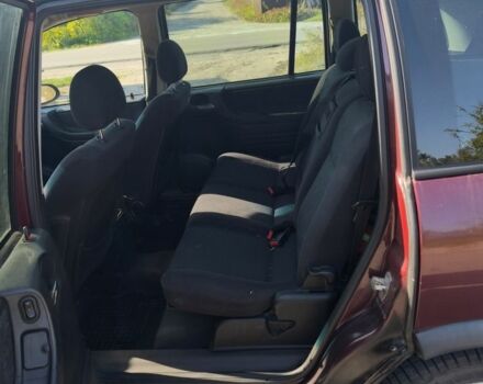 Красный Опель Зафира, объемом двигателя 2.2 л и пробегом 220 тыс. км за 2000 $, фото 5 на Automoto.ua