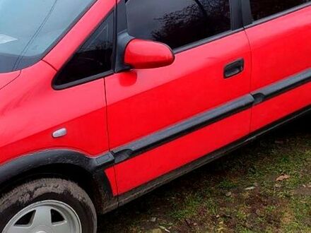 Красный Опель Зафира, объемом двигателя 1.8 л и пробегом 330 тыс. км за 3800 $, фото 1 на Automoto.ua