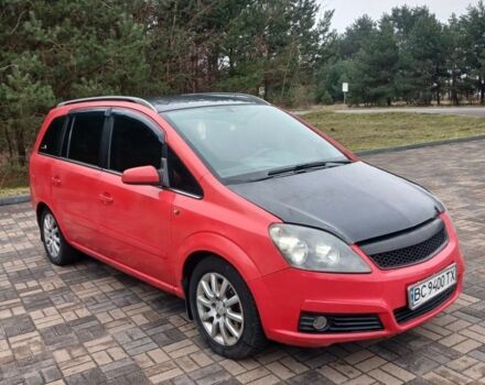 Красный Опель Зафира, объемом двигателя 1.9 л и пробегом 287 тыс. км за 3700 $, фото 1 на Automoto.ua