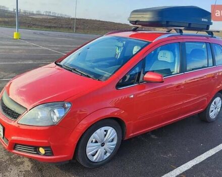 Красный Опель Зафира, объемом двигателя 1.9 л и пробегом 375 тыс. км за 4900 $, фото 1 на Automoto.ua