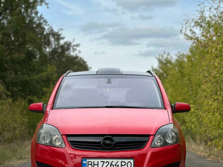 Красный Опель Зафира, объемом двигателя 1.7 л и пробегом 310 тыс. км за 7800 $, фото 1 на Automoto.ua