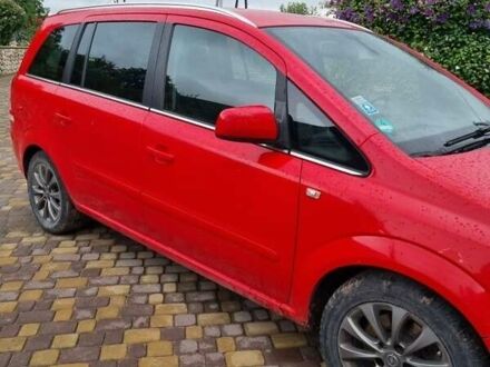 Красный Опель Зафира, объемом двигателя 1.7 л и пробегом 300 тыс. км за 6500 $, фото 1 на Automoto.ua