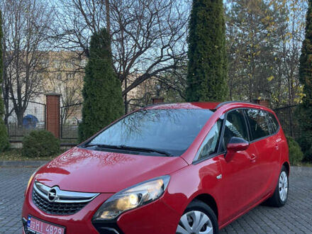 Червоний Опель Зафіра, об'ємом двигуна 1.6 л та пробігом 146 тис. км за 10699 $, фото 1 на Automoto.ua