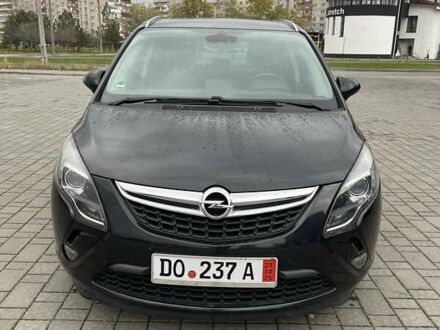 Червоний Опель Зафіра, об'ємом двигуна 0 л та пробігом 203 тис. км за 10300 $, фото 1 на Automoto.ua