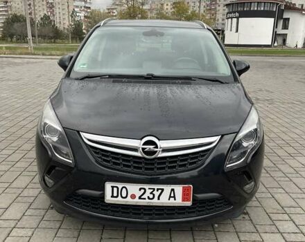 Красный Опель Зафира, объемом двигателя 0 л и пробегом 203 тыс. км за 10300 $, фото 1 на Automoto.ua