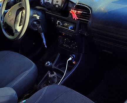 Опель Зафира, объемом двигателя 1.6 л и пробегом 100 тыс. км за 1150 $, фото 1 на Automoto.ua
